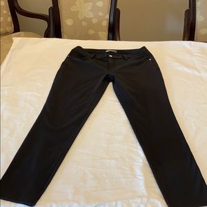 Nike Women’s Slim Fit Straight Leg Golf Pants